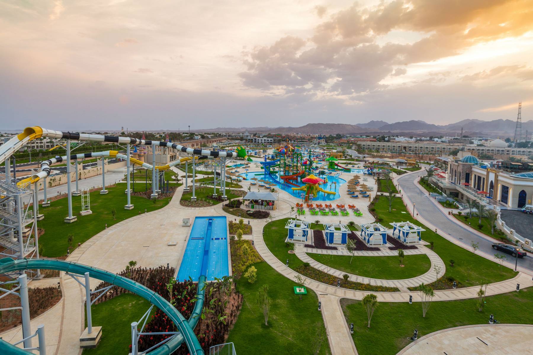 Albatros Aqua Park Sharm Hotell Exteriör bild